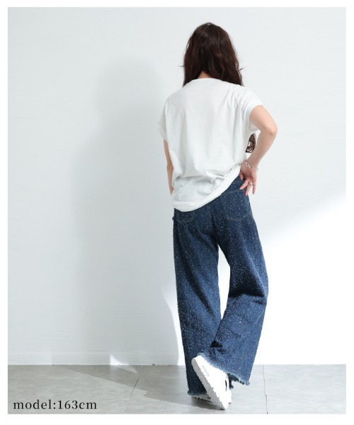 Sawa a la mode（サワアラモード）の「ダメージ風裾フリンジデニムワイドパンツ（デニムパンツ・レディース・ブルー・FREE）」の13枚目の写真