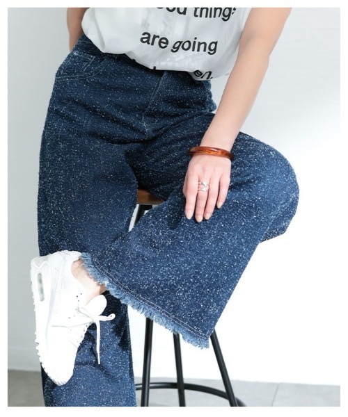 Sawa a la mode（サワアラモード）の「ダメージ風裾フリンジデニムワイドパンツ（デニムパンツ・レディース・ブルー・FREE）」の14枚目の写真