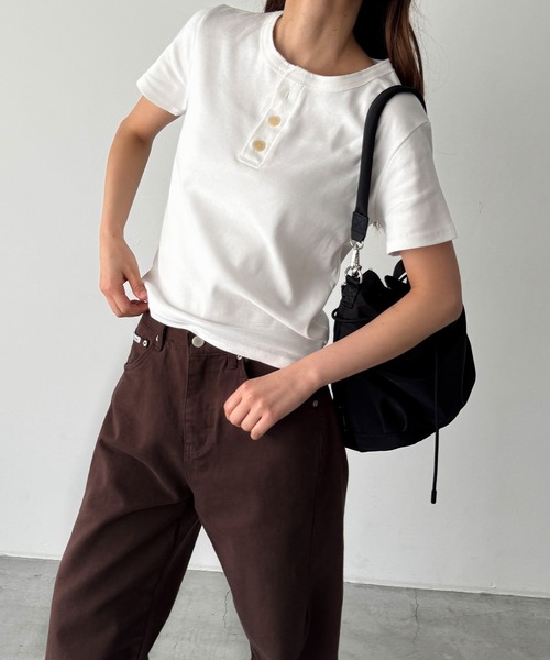 CANAL JEAN（キャナルジーン）の「HARING　ヴィンテージコットンヘンリー半袖Tシャツ（Tシャツ/カットソー・レディース・ネイビー/ホワイト・ONE SIZE）」の4枚目の写真