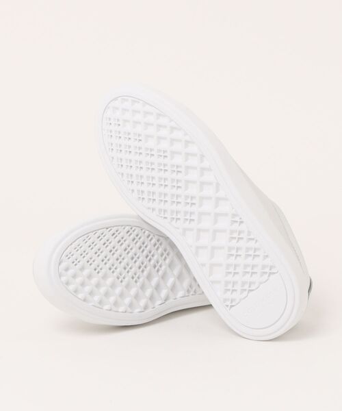 COLE HAAN(コールハーン)の「グランド クロスコートトラベラースニーカー womens(スニーカー・レディース・シルバー・6/5.5/7.5/7/6.5/8/5)」の4枚目の写真