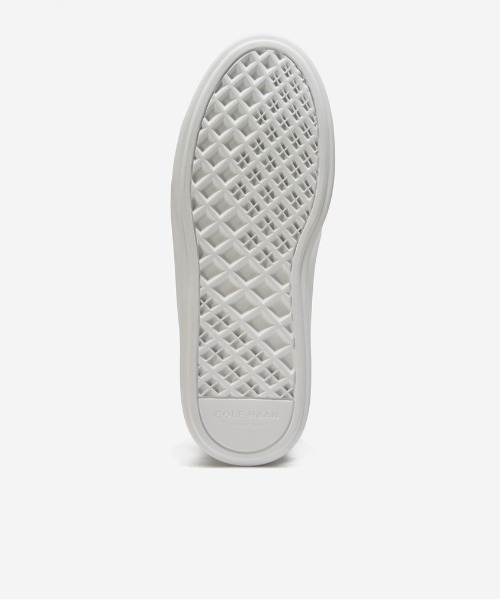 COLE HAAN(コールハーン)の「グランド クロスコートトラベラースニーカー womens(スニーカー・レディース・シルバー・6/5.5/7.5/7/6.5/8/5)」の6枚目の写真