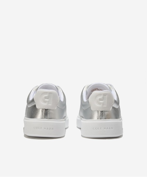 COLE HAAN(コールハーン)の「グランド クロスコートトラベラースニーカー womens(スニーカー・レディース・シルバー・6/5.5/7.5/7/6.5/8/5)」の3枚目の写真