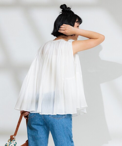 FREAK'S STORE(フリークスストア)の「インド コットンクレープ ノースリフレアブラウス(シャツ/ブラウス・レディース・オフホワイト/クリーム/ブラック/サックスブルー・フリ-)」の12枚目の写真