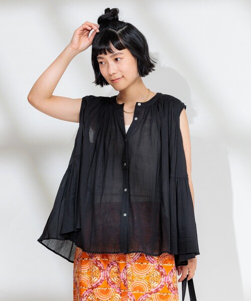 FREAK'S STORE(フリークスストア)の「インド コットンクレープ ノースリフレアブラウス(シャツ/ブラウス・レディース・オフホワイト/クリーム/ブラック/サックスブルー・フリ-)」の17枚目の写真