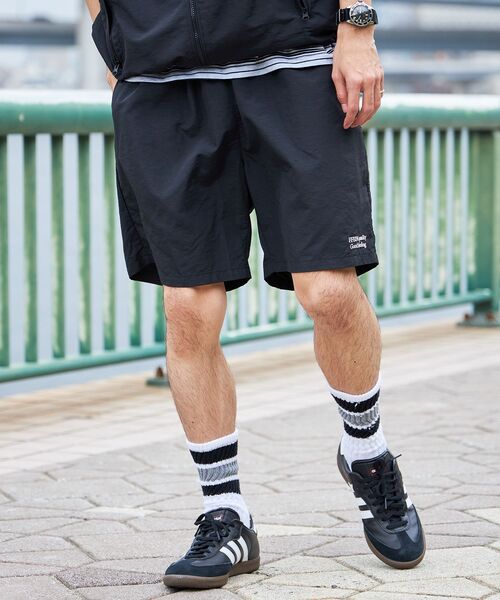 FFEIN（フェイン）の「【FFEIN(フェイン)】ワンポイント刺繍ナイロンショートパンツ / ショーツ 短パン 刺繍 シンプル パンツ（その他パンツ・メンズ・ブラック/チャコール/ネイビー・SMALL/MEDIUM/LARGE）」の4枚目の写真