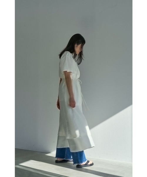 marjour(マージュール)の「LAYERED CAMISOLE ONEPIECE(ワンピース・レディース・アイボリー・M)」の3枚目の写真