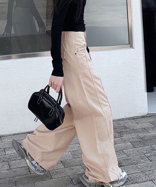 LADY LIKE(レディライク)の「センターステッチワイドチノパンツ(チノパンツ・レディース・モカ/ブラック/ライトベージュ・M)」の14枚目の写真