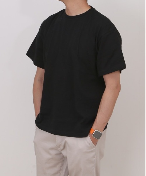 United Athle(ユナイテッドアスレ)の「UnitedAthle ユナイテッドアスレ レギュラーフィットTシャツ(Tシャツ/カットソー・メンズ・ミックスグレー/アッシュ/ナチュラル/ブルー系その他/インディゴブルー/ロイヤルブルー/サンドベージュ/ネイビー/スミクロ/ホワイト系その他/ピンク系その他/イエロー系その他/ブラック/ホワイト・XL/XS/L/M/S)」の16枚目の写真
