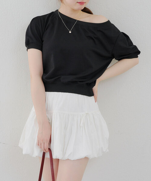 continuer de NICE CLAUP(コンティニューデナイスクラップ)の「バックリボンオフショルプルオーバー(Tシャツ/カットソー・レディース・オートミール/オフホワイト/ブラック・FREE)」の17枚目の写真