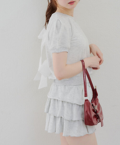 continuer de NICE CLAUP(コンティニューデナイスクラップ)の「バックリボンオフショルプルオーバー(Tシャツ/カットソー・レディース・オートミール/オフホワイト/ブラック・FREE)」の9枚目の写真