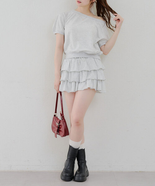 continuer de NICE CLAUP(コンティニューデナイスクラップ)の「バックリボンオフショルプルオーバー(Tシャツ/カットソー・レディース・オートミール/オフホワイト/ブラック・FREE)」の5枚目の写真