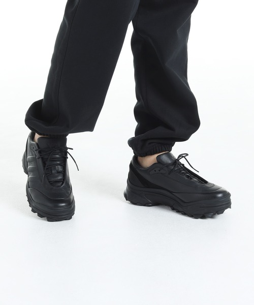 Y-3◆ GSG9 ロースニーカー◆ブラック Y-3 GSG9 スニーカー | ブラック | FARFETCH JP