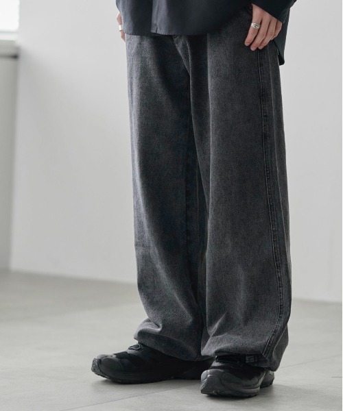 WEGO（ウィゴー）の「WEGO/ローライズバギーフレアデニムパンツ（デニムパンツ・メンズ・スカイブルー/ブラック系3/コバルトブルー・SMALL/MEDIUM/LARGE）」の12枚目の写真