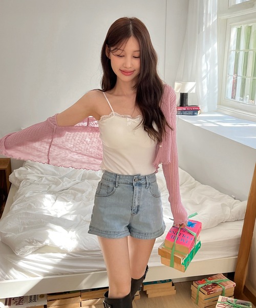 by muni:r（バイ ムニール）の「カップ付きレースリボンスリーブレス（キャミソール・レディース・ホワイト/イエロー/スカイブルー/ブラック・FREE）」の10枚目の写真