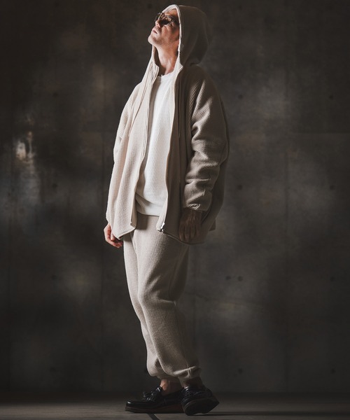 GLIMCLAP(グリムクラップ)の「mp13872-Relax & Slim-fit joggers-Soft brushed waffle fabric- ジョガーパンツ(その他パンツ・メンズ・キナリ/ダークベージュ/ブラック・S/M/L)」の9枚目の写真