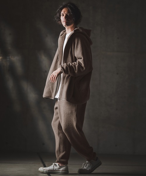 GLIMCLAP(グリムクラップ)の「mp13872-Relax & Slim-fit joggers-Soft brushed waffle fabric- ジョガーパンツ(その他パンツ・メンズ・キナリ/ダークベージュ/ブラック・S/M/L)」の14枚目の写真