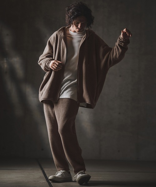 GLIMCLAP(グリムクラップ)の「mp13872-Relax & Slim-fit joggers-Soft brushed waffle fabric- ジョガーパンツ(その他パンツ・メンズ・キナリ/ダークベージュ/ブラック・S/M/L)」の15枚目の写真