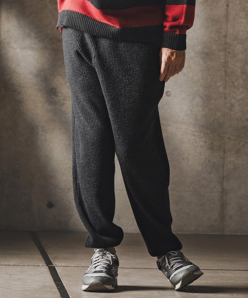 GLIMCLAP(グリムクラップ)の「mp13872-Relax & Slim-fit joggers-Soft brushed waffle fabric- ジョガーパンツ(その他パンツ・メンズ・キナリ/ダークベージュ/ブラック・S/M/L)」の16枚目の写真