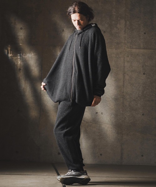GLIMCLAP(グリムクラップ)の「mp13872-Relax & Slim-fit joggers-Soft brushed waffle fabric- ジョガーパンツ(その他パンツ・メンズ・キナリ/ダークベージュ/ブラック・S/M/L)」の19枚目の写真