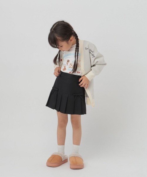 GLOBAL WORK（グローバルワーク）の「CHEER ONプリーツスカート/T/495941（スカート・キッズ・チェック/ブラック/グレー・100cm/110cm/120cm）」の2枚目の写真