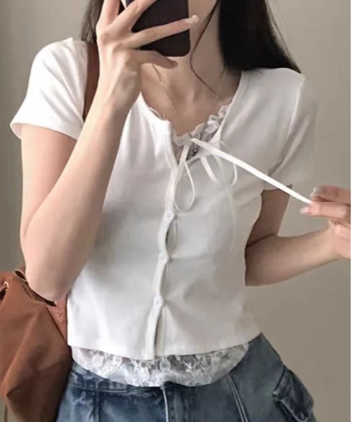 kirakiraShop(キラキラショップ)の「レイヤード風 リボン レース Tシャツ(Tシャツ/カットソー・レディース・ブラック/ホワイト・FREE)」の2枚目の写真