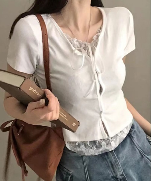 kirakiraShop(キラキラショップ)の「レイヤード風 リボン レース Tシャツ(Tシャツ/カットソー・レディース・ブラック/ホワイト・FREE)」の4枚目の写真