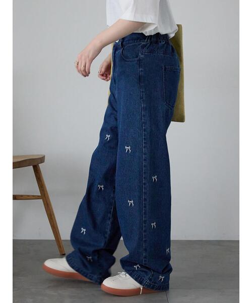 ehka sopo(エヘカソポ)の「◎リボン刺繍ストレートデニムパンツ(デニムパンツ・レディース・ネイビー/ブルー/サックスブルー・F)」の21枚目の写真