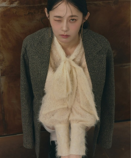 Olu.（オルドット）の「スパンコールレースリボンタイブラウス（シャツ/ブラウス・レディース・ブルー/アイボリー/ブラック・FREE）」の7枚目の写真