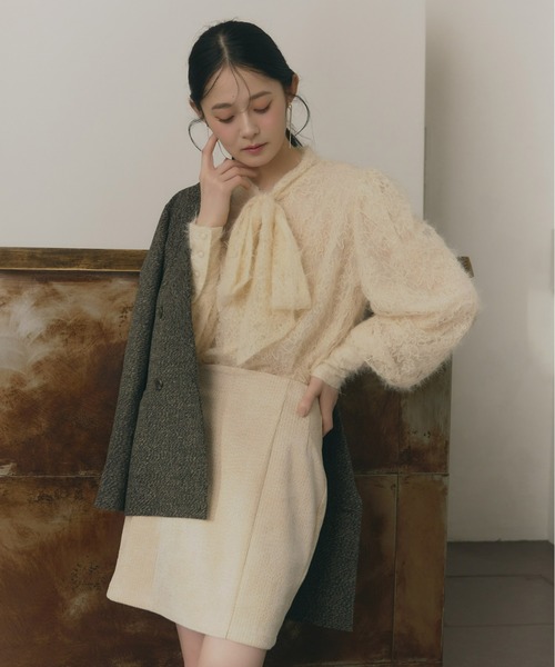 Olu.（オルドット）の「スパンコールレースリボンタイブラウス（シャツ/ブラウス・レディース・ブルー/アイボリー/ブラック・FREE）」の9枚目の写真