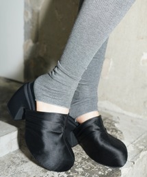 THINGS THAT MATTER（シングス ザット マター）の「SATIN PLATFORM CLOG SANDALS / サテンプラットフォームクロッグサンダル（サンダル）」