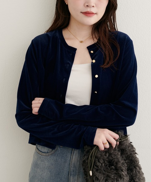 natural couture(ナチュラルクチュール)の「クルーネックシアーベロアカーデ(カーディガン/ボレロ・レディース・ブラウン/ピンク系その他/グレイッシュベージュ/ブラック/アイボリー/ネイビー/ピンクベージュ・FREE)」の5枚目の写真