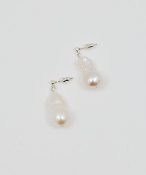 GALLARDAGALANTE（ガリャルダガランテ）の「【25th記念アイテム】【2.718】オイスターパールピアス（ピアス（両耳用）・レディース・シルバー系その他4・FREE）」の4枚目の写真