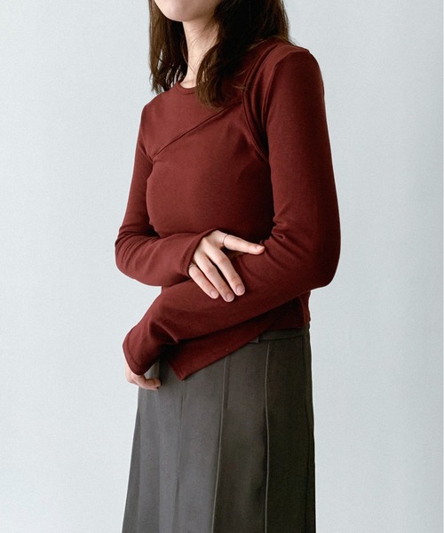 on:nue（オンニュ）の「【on:nue】 [着用動画あり！/5色展開] アシメレイヤードリブカットソー（Tシャツ/カットソー・レディース・バーガンディー/ホワイト/ブラック/レッドパープル/グレー・FREE）」の19枚目の写真
