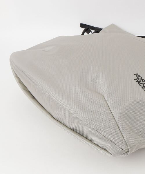 THE NORTH FACE(ザノースフェイス)の「ザ・ノースフェイス / ピレネートート NM82507(トートバッグ・メンズ・グリーン系その他/グレー系その他・ONE SIZE)」の4枚目の写真
