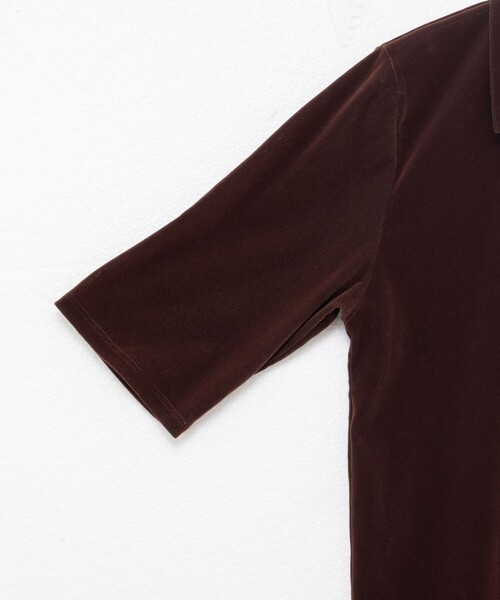 NOLLEY’S（ノーリーズ）の「【MAQWEL/マクウェル】ウォッシャブルベロア半袖シャツ（シャツ/ブラウス・レディース・ブラウン/カーキ・FREE）」の11枚目の写真