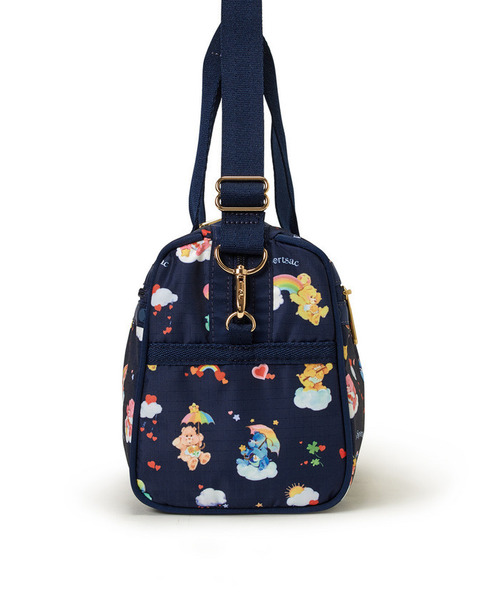 LeSportsac(レスポートサック)の「EVERYDAY SM SATCHEL ケアベアドリームズネイビー(ショルダーバッグ・レディース・ブルー・FREE)」の5枚目の写真