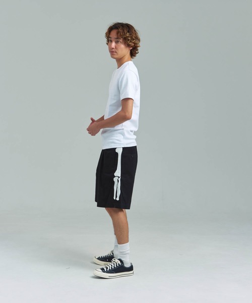 AVIREX(アヴィレックス)の「AVIREX -DAILY S/S RIB HENLY NECK TEE(Tシャツ/カットソー・メンズ・ブラック/ホワイト・S/M/L/XL)」の21枚目の写真