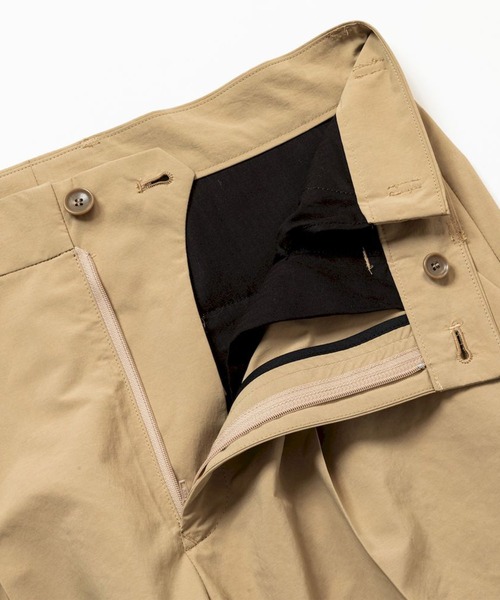 meanswhile(ミーンズワイル)の「Side Zip Paper Touch Slacks(スラックス・メンズ・ブラック/ベージュ・2(M))」の8枚目の写真