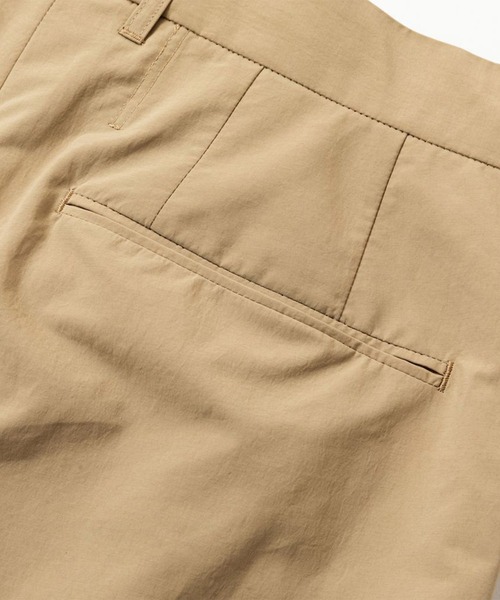 meanswhile(ミーンズワイル)の「Side Zip Paper Touch Slacks(スラックス・メンズ・ブラック/ベージュ・2(M))」の10枚目の写真