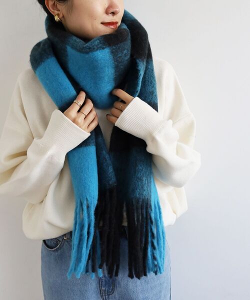 le.coeur blanc（ルクールブラン）の「ビッグフリンジチェックストール（ストール/ショール・レディース・ブルー/レッド/グリーン・FREE）」の9枚目の写真