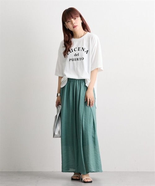 nissen(ニッセン)の「綿混オーバーサイズきれいめロゴTシャツ(Tシャツ/カットソー・レディース・ブラック系1/ブラック系3/ホワイト系4/ホワイト系3/ブラック系2/ブラウン系1/ホワイト系1/ホワイト系2/ブラック系4・M/L)」の10枚目の写真