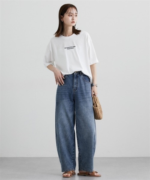 nissen(ニッセン)の「綿混オーバーサイズきれいめロゴTシャツ(Tシャツ/カットソー・レディース・ブラック系1/ブラック系3/ホワイト系4/ホワイト系3/ブラック系2/ブラウン系1/ホワイト系1/ホワイト系2/ブラック系4・M/L)」の13枚目の写真