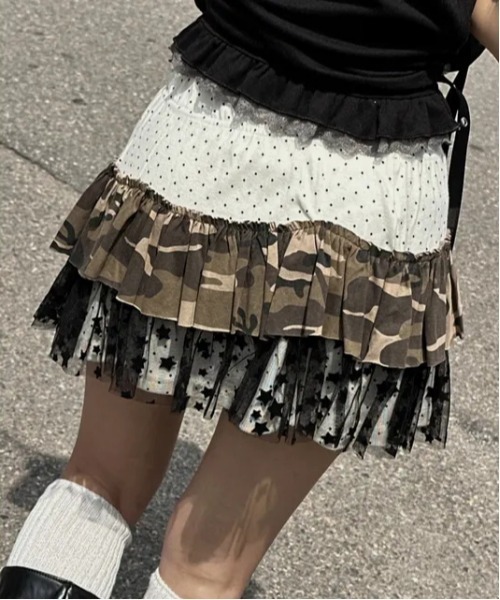 gossip！ロサンゼルス（ゴシップロサンゼルス）の「25aw 2way/星柄チュール リメイク風ティアードレイヤードミニスカート Y2K（スカート・レディース・カモフラージュ/ドット・FREE）」の4枚目の写真