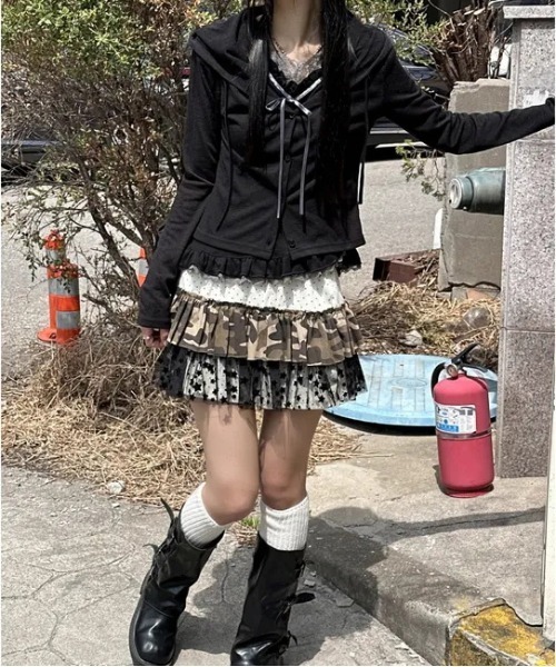 gossip！ロサンゼルス（ゴシップロサンゼルス）の「25aw 2way/星柄チュール リメイク風ティアードレイヤードミニスカート Y2K（スカート・レディース・カモフラージュ/ドット・FREE）」の17枚目の写真