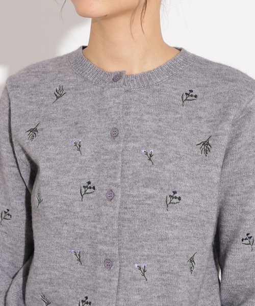 N.(N. Natural Beauty Basic)(エヌエヌナチュラルビューティーベーシック)の「フラワー刺繍カーディガン(カーディガン/ボレロ・レディース・ミント/グレー系その他/ブラック系その他・MEDIUM)」の20枚目の写真