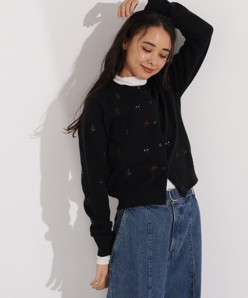 N.(N. Natural Beauty Basic)(エヌエヌナチュラルビューティーベーシック)の「フラワー刺繍カーディガン(カーディガン/ボレロ・レディース・ミント/グレー系その他/ブラック系その他・MEDIUM)」の4枚目の写真