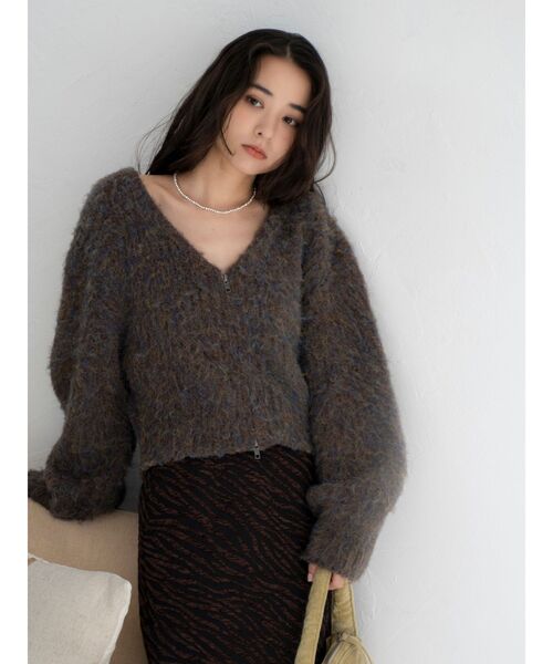 Ungrid(アングリッド)の「ダブルジップVネックニットカーディガン(ニット/セーター・レディース・グレー/イエロー/ブラウン・FREE)」の1枚目の写真