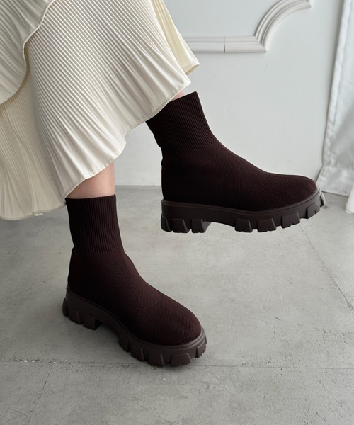 wears(ウェアーズ)の「厚底ニットショートブーツ(ブーツ・レディース・ブラウン/ホワイト/ブラック・24.5cm/23.5cm)」の4枚目の写真