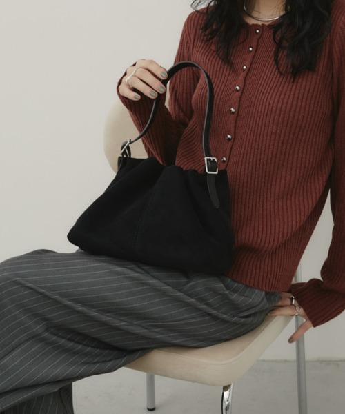 Aunt Marie's（アントマリーズ）の「スウェードギャザーショルダーバッグ（ショルダーバッグ・レディース・ブラウン/ブラック/ブルー・FREE）」の7枚目の写真