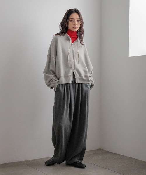 LOWRYS FARM(ローリーズファーム)の「ハイネックZIPウラケLS 580989(スウェット・レディース・ブラウン/グレー/ブラック・FREE)」の20枚目の写真